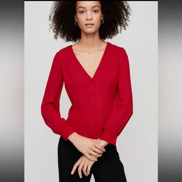 ❗️SOLD❗️Aritzia Babaton Red Long Sleeve Bennie Blouse Size M - Picture 1 of 9